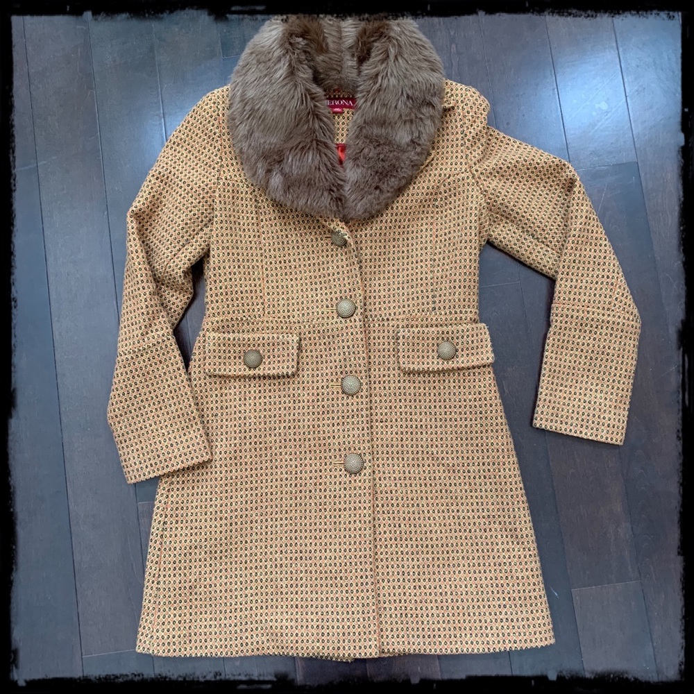 🌺Chic and classy vintage-looking Coat, Small🌺